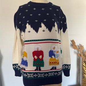 Vintage Jennifer Moore hand knit winter arctic sweater. Ptp 21” length 23”